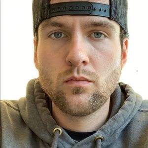 Meet your Posher, Levi